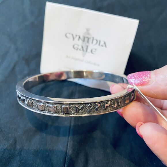 Cynthia Gale Sterling Bangle Bracelet American Museum Of Natural History Petra - Picture 2 of 6